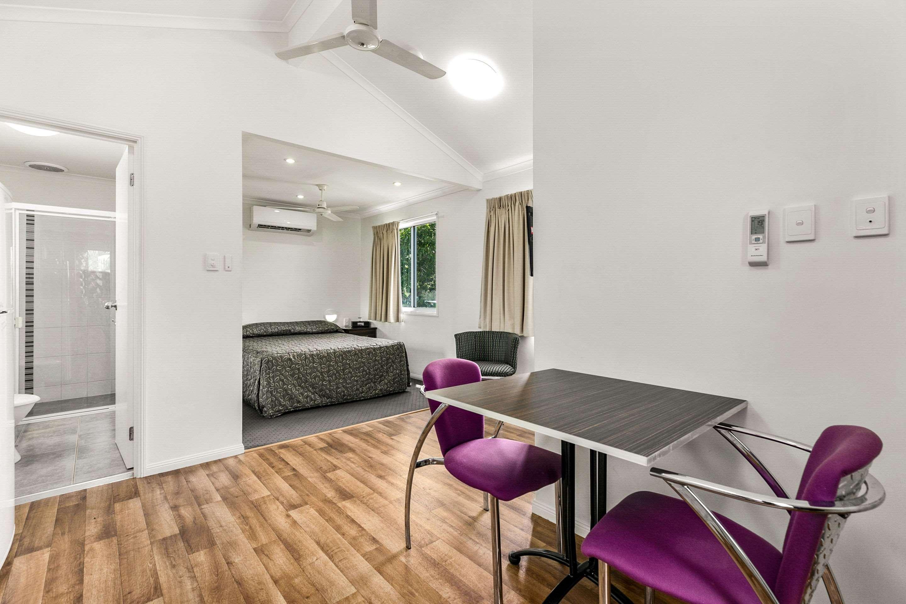 Comfort Inn Parklands Calliope Exterior photo