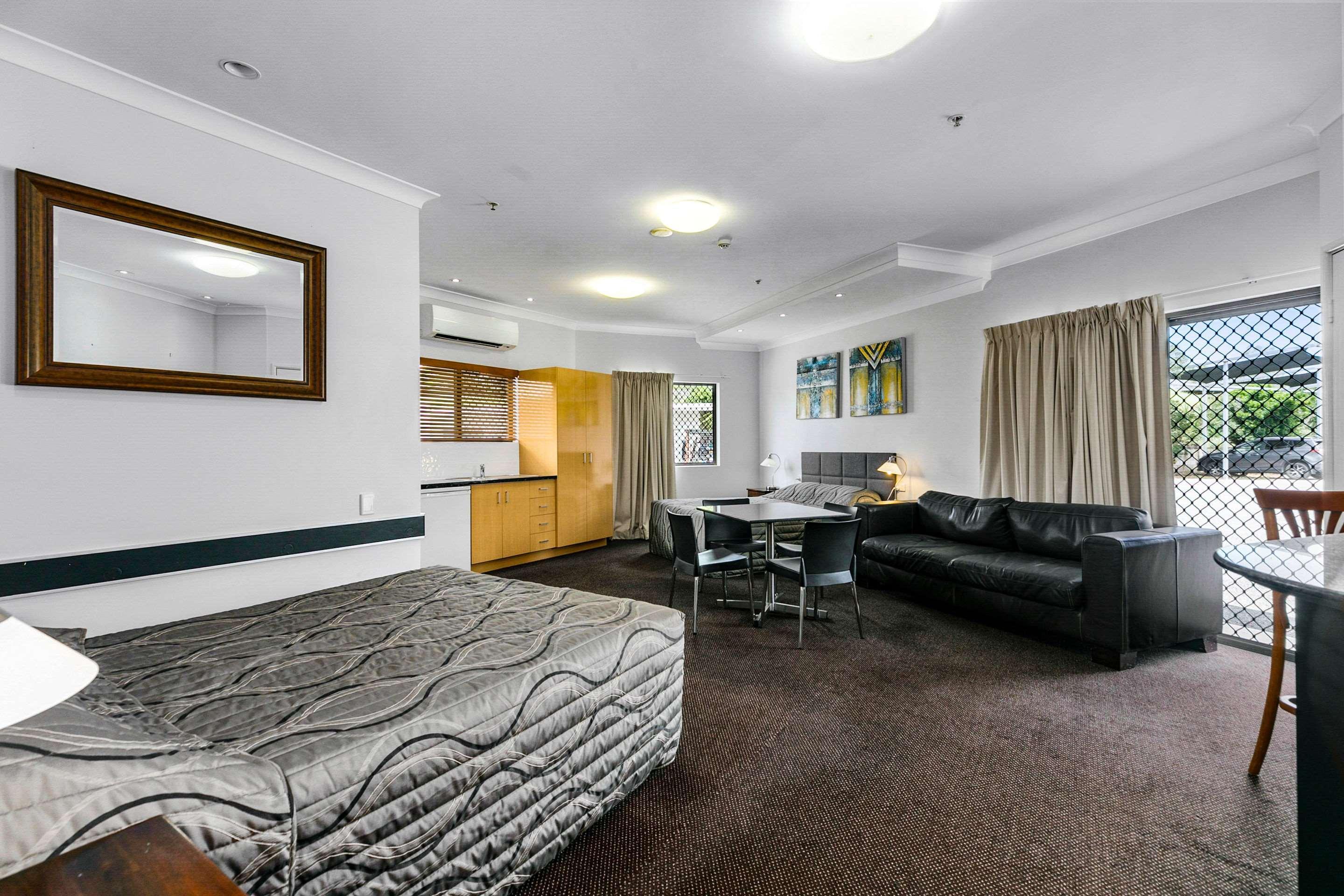 Comfort Inn Parklands Calliope Exterior photo